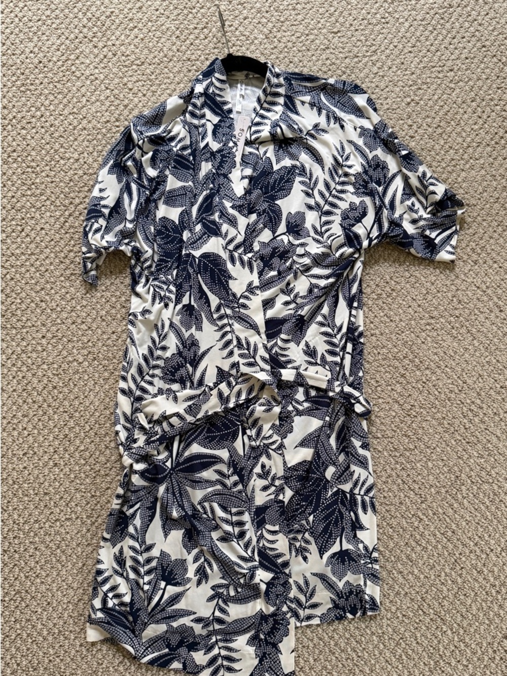 Soma Navy and White Floral Wrap Robe